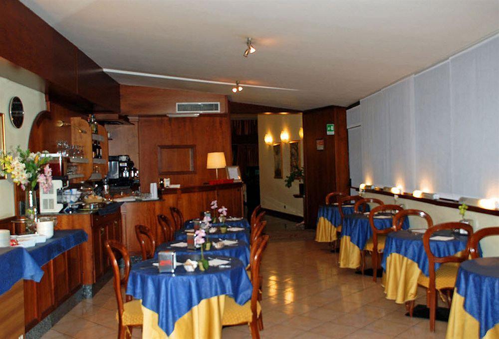 Certosa Hotel Milão Exterior foto
